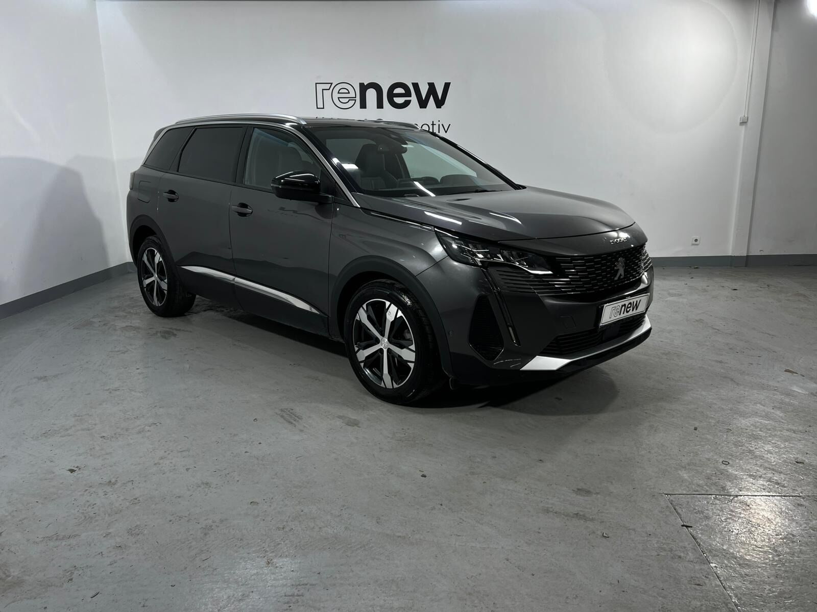 2023 Peugeot 5008