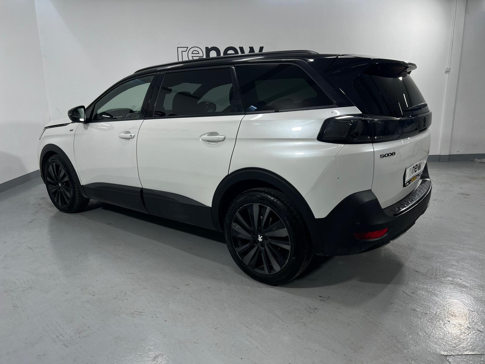 2023 Peugeot 5008