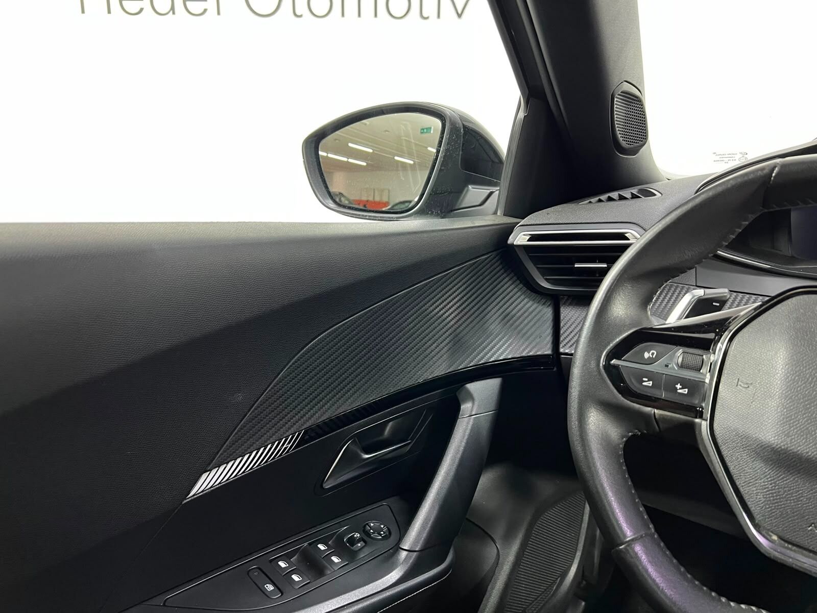 2023 Peugeot 2008