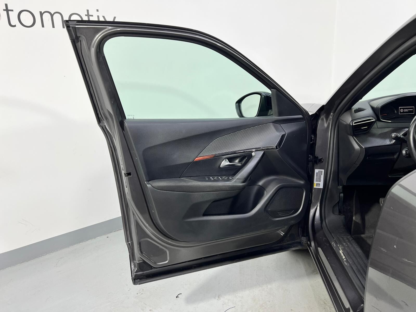2023 Peugeot 2008