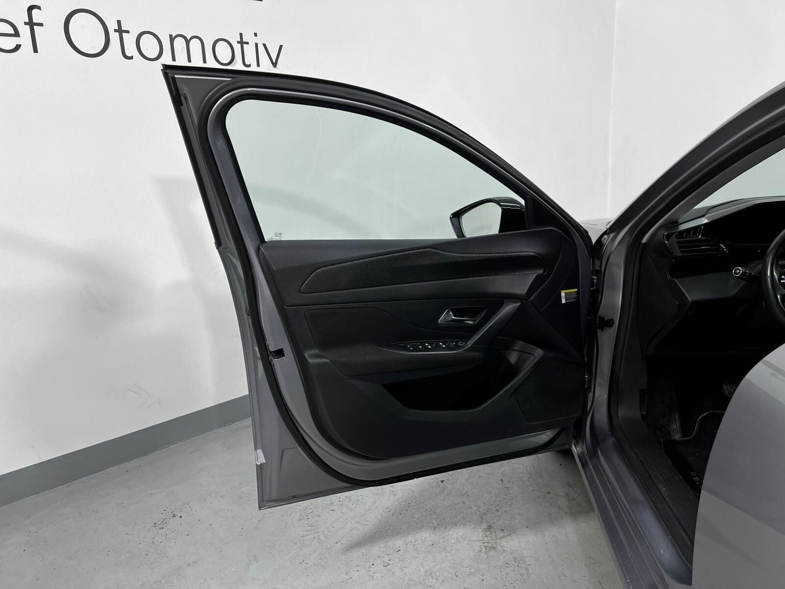2023 Peugeot 308