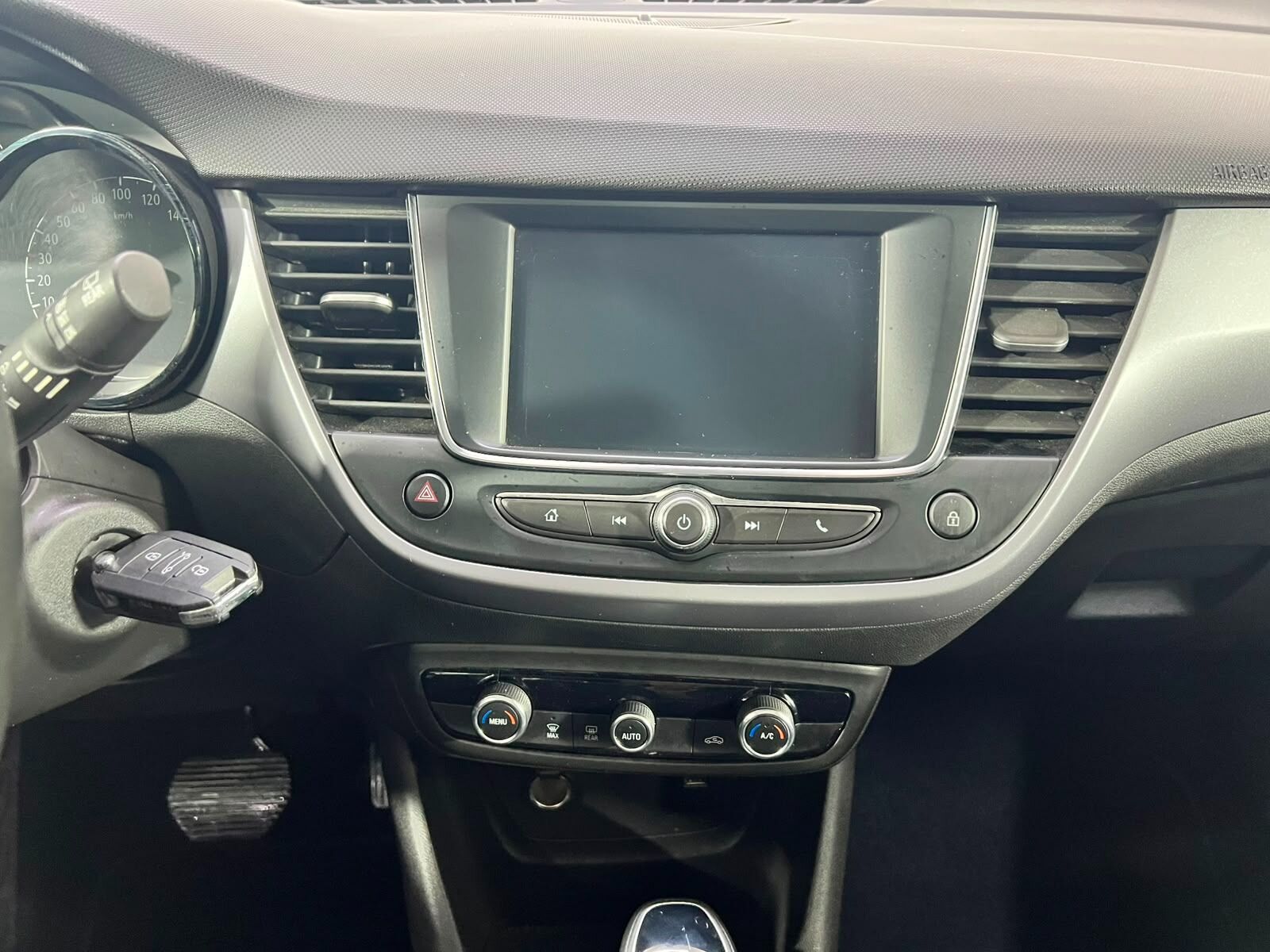 2024 Opel Crossland