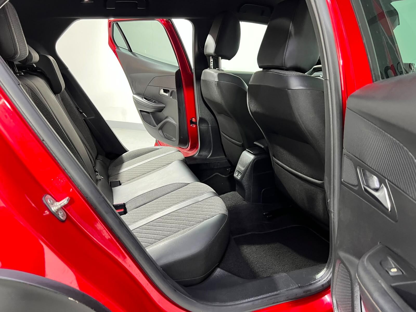 2023 Peugeot 2008