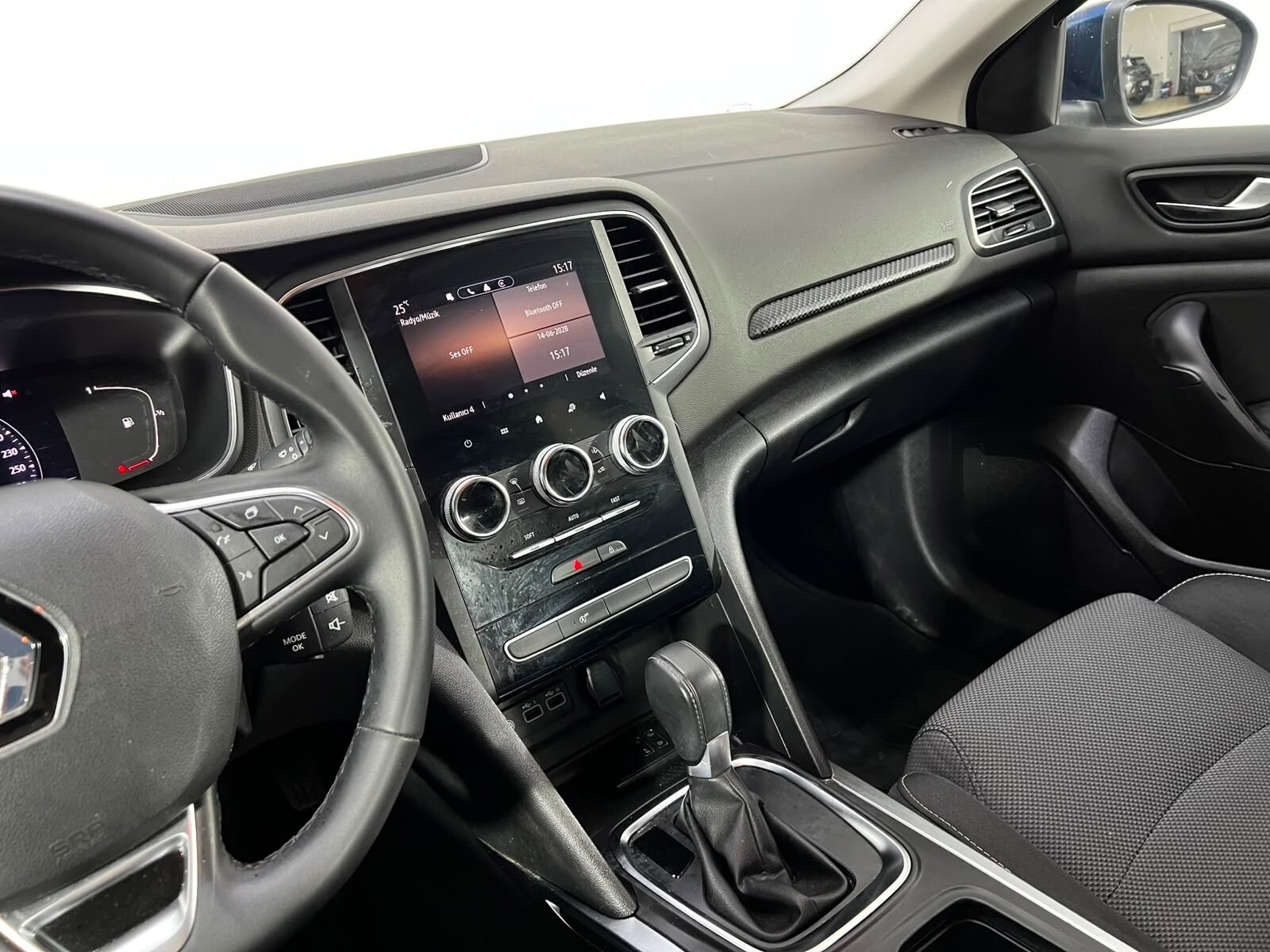 2023 Renault Megane