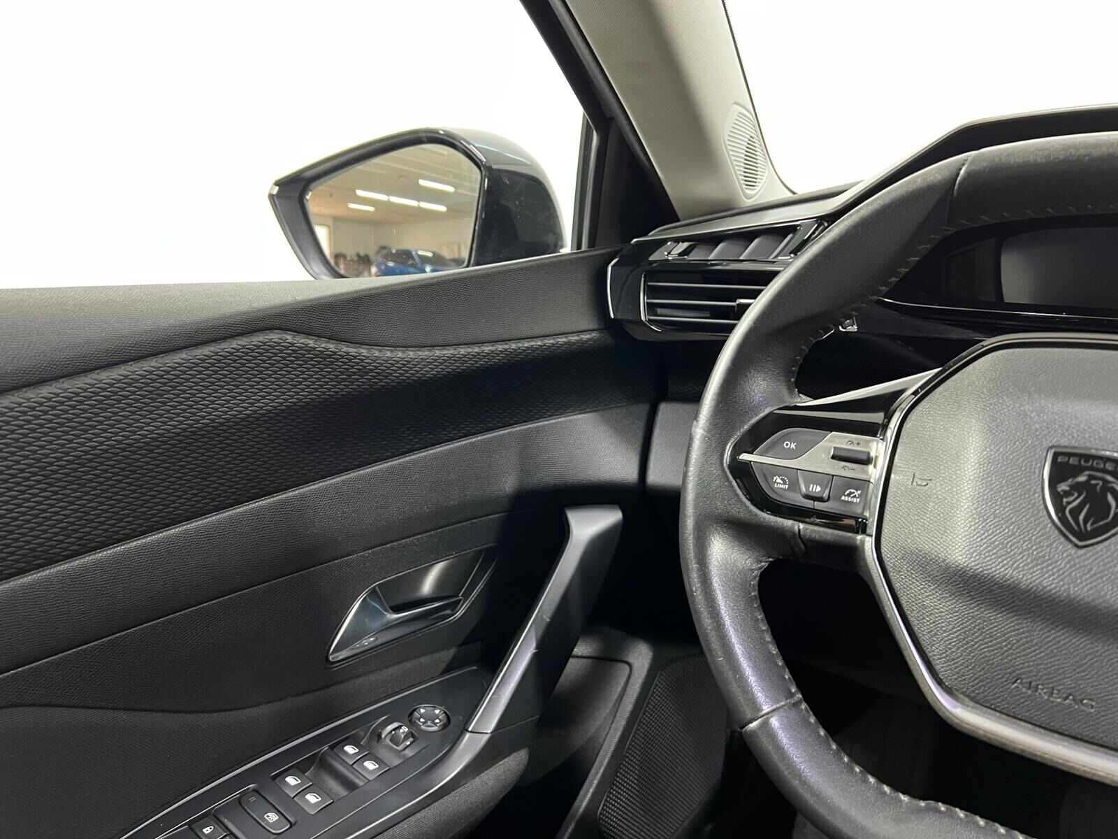 2023 Peugeot 308