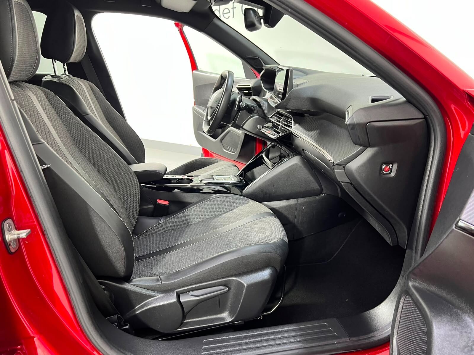 2023 Peugeot 2008