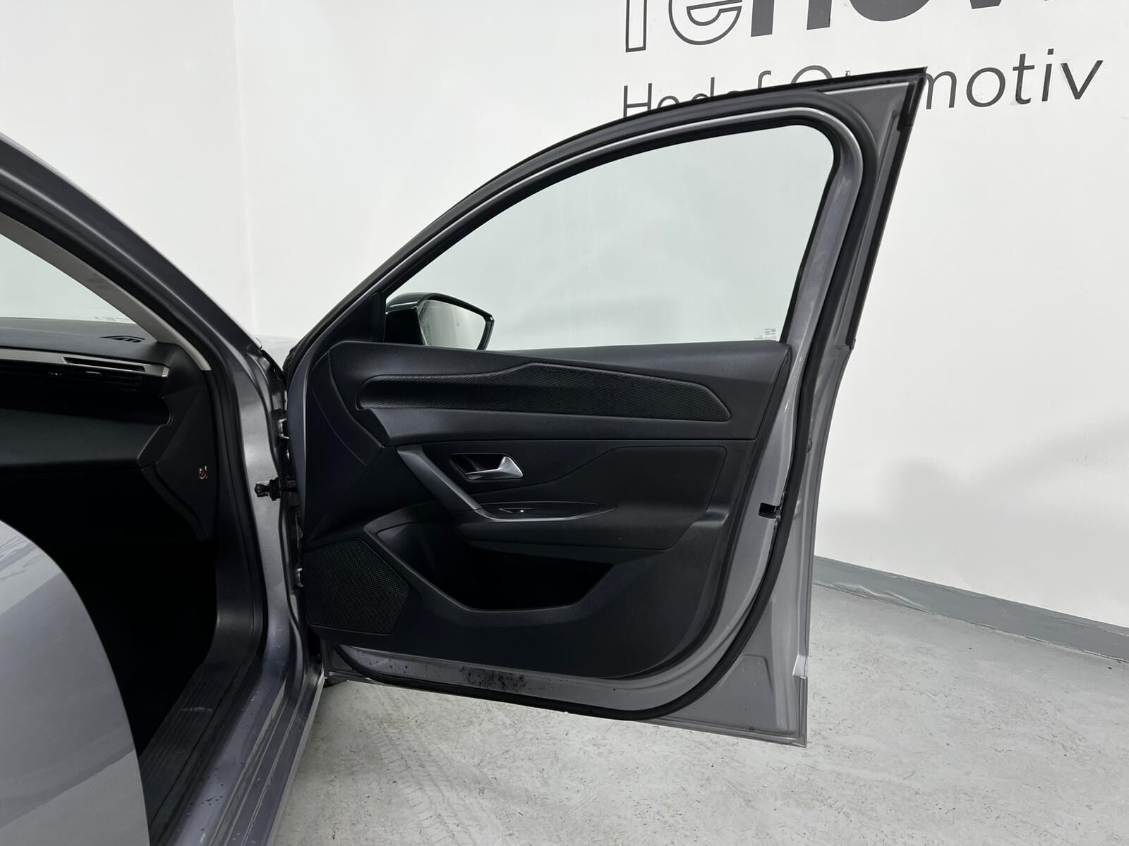2023 Peugeot 308