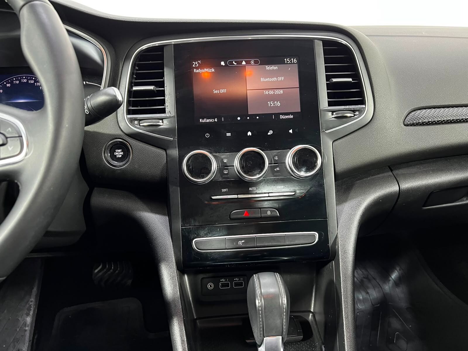 2023 Renault Megane