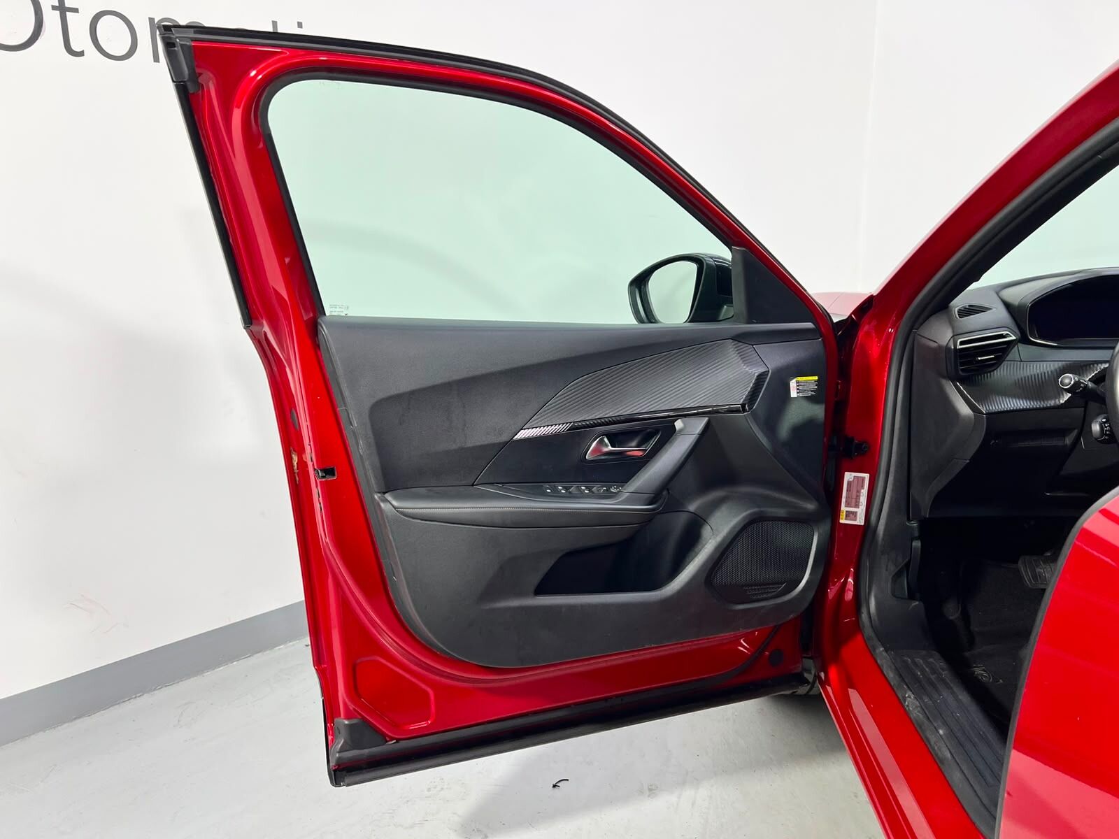 2023 Peugeot 2008