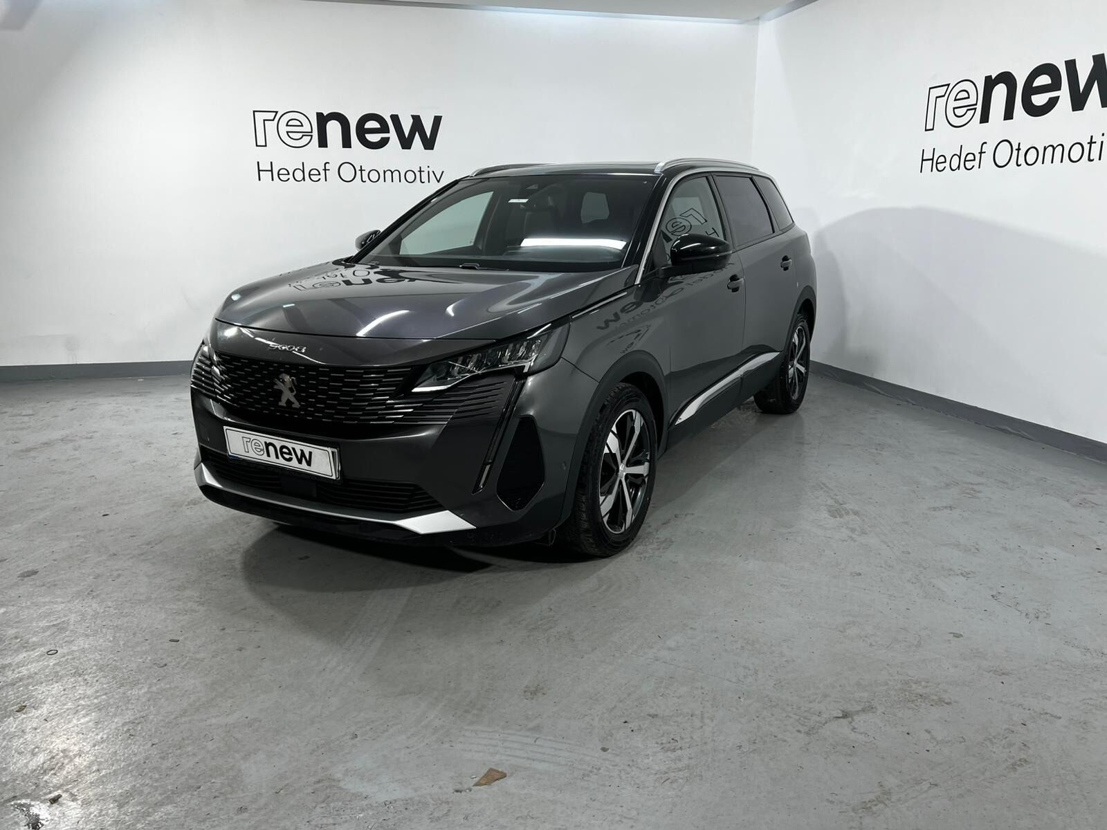 2023 Peugeot 5008