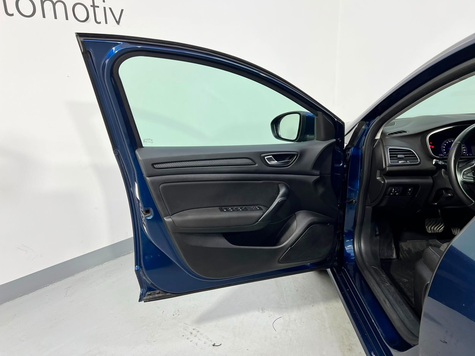 2023 Renault Megane