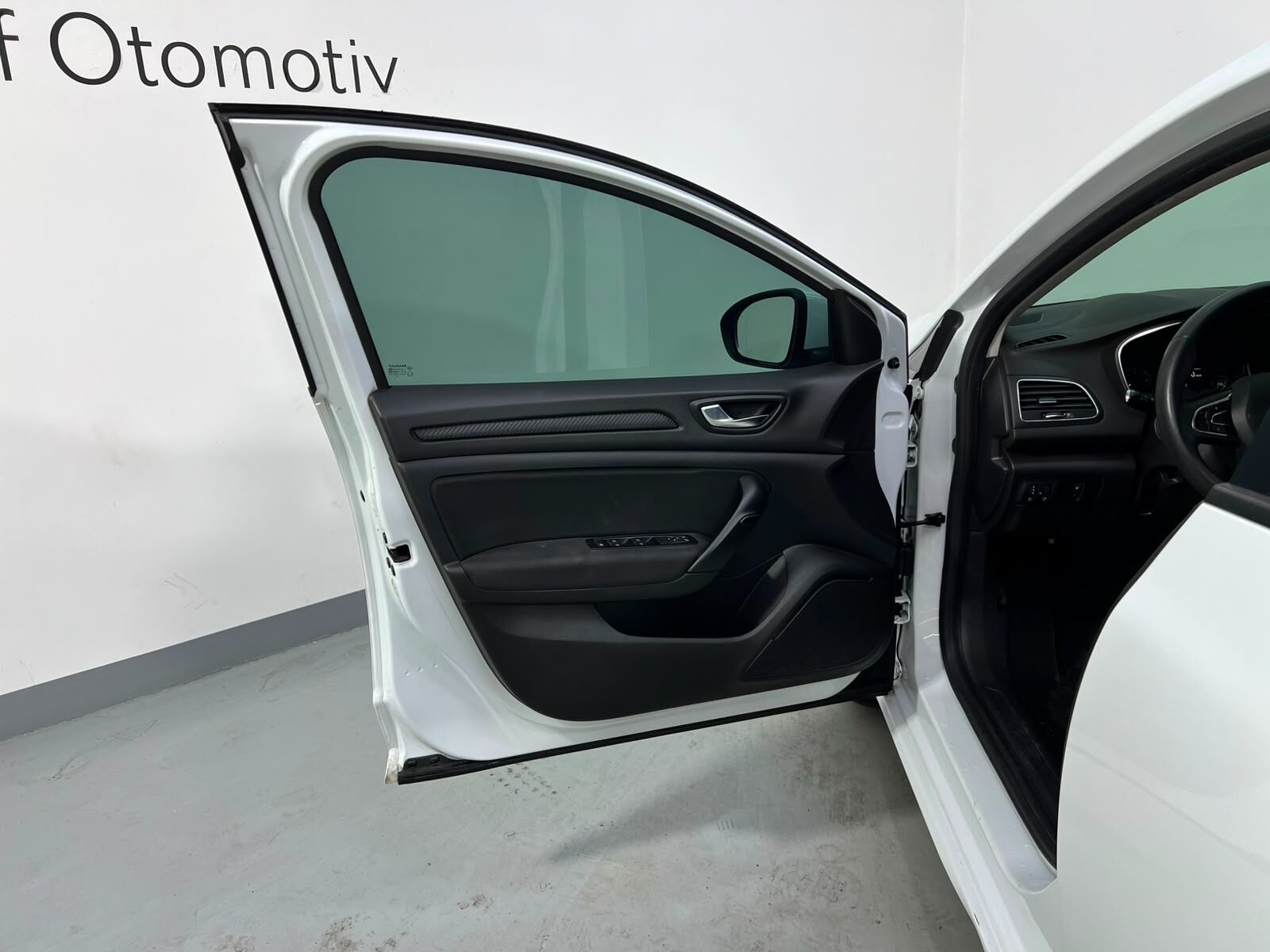 2020 Renault Megane
