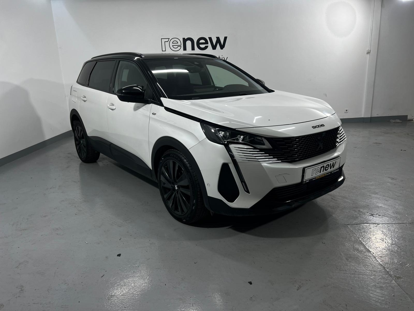 2023 Peugeot 5008
