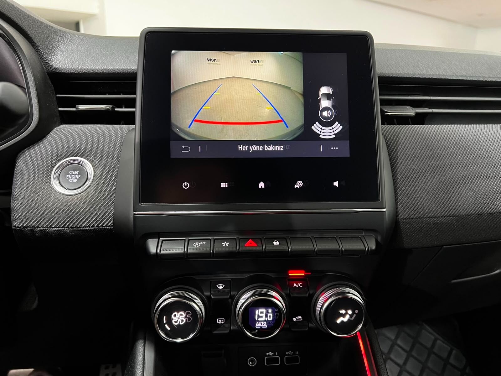 2023 Renault Clio