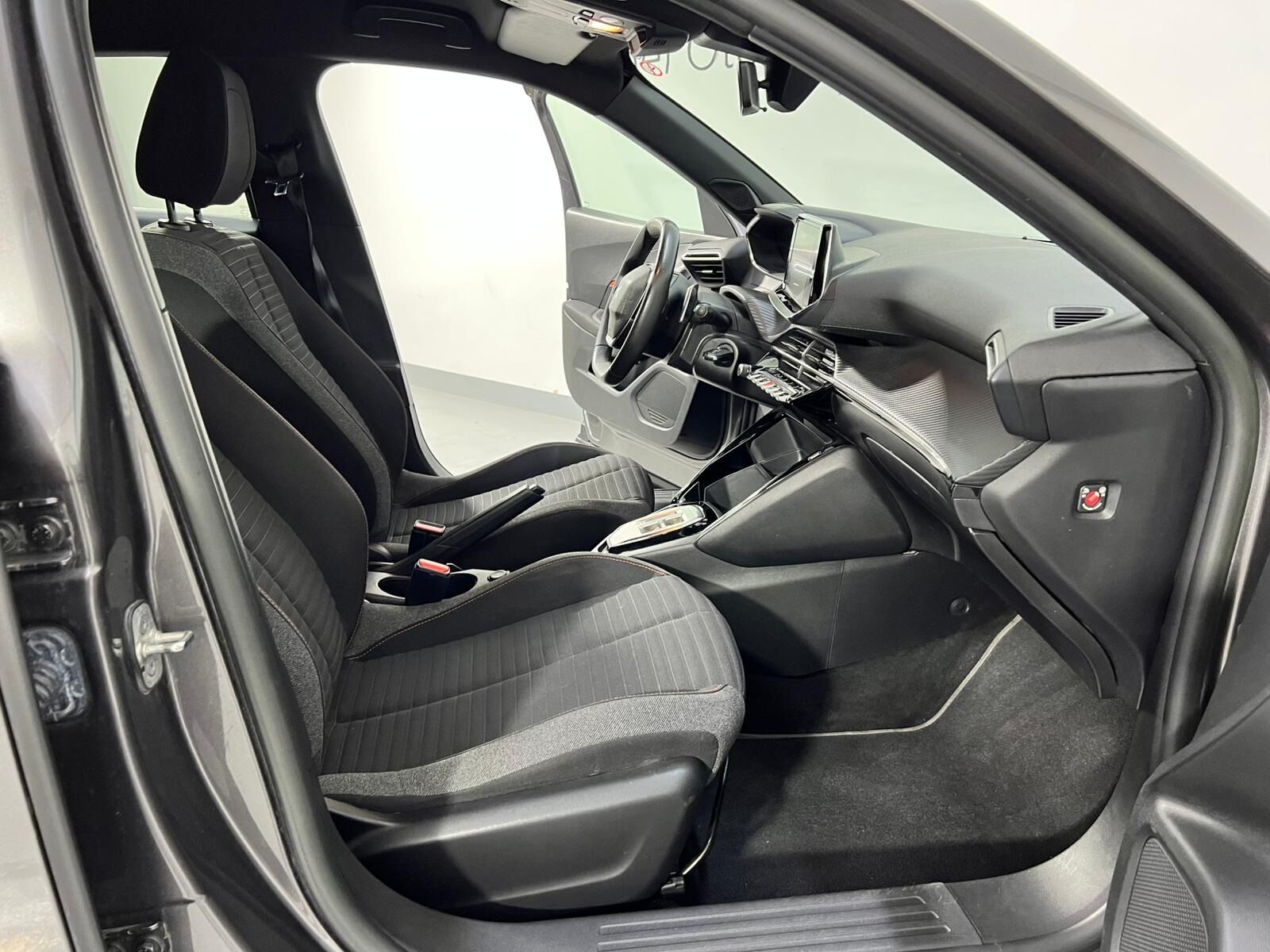 2023 Peugeot 2008