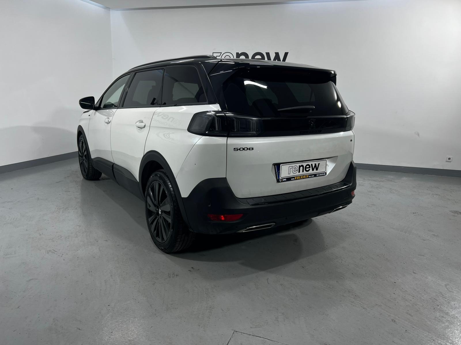 2023 Peugeot 5008