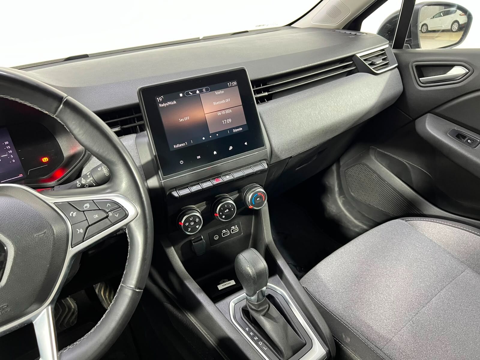 2023 Renault Clio