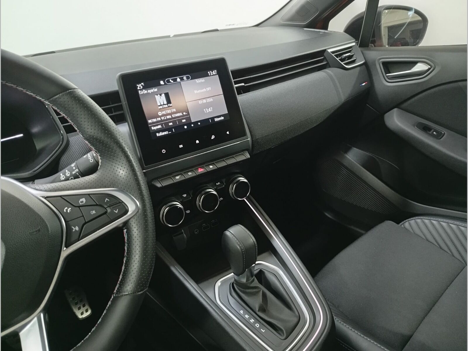 2023 Renault Clio