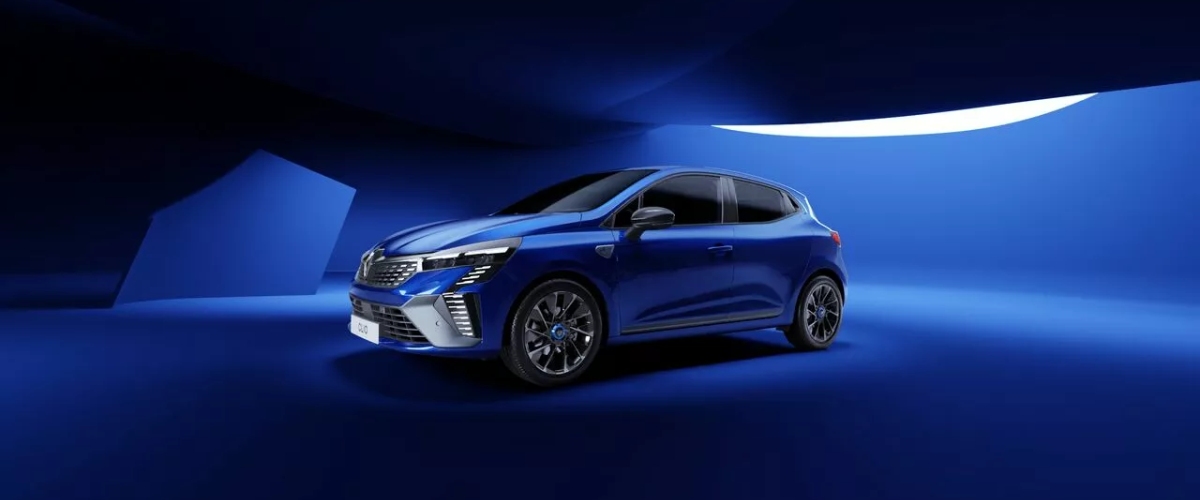 RENAULT CLIO KASIM AYINA ÖZEL 65.000 TL’YE VARAN İNDİRİM FIRSATIYLA