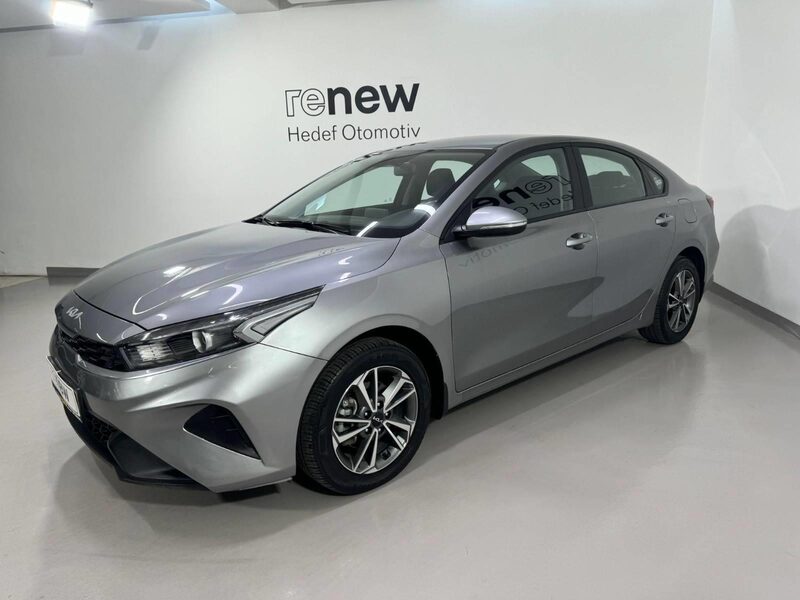 kia-cerato-1-90-461566-3426026.jpeg
