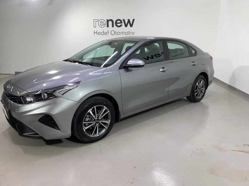 kia-cerato-1-90-464232-3444026.jpeg
