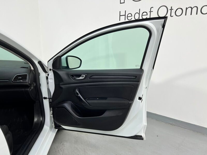 2022 Renault Megane