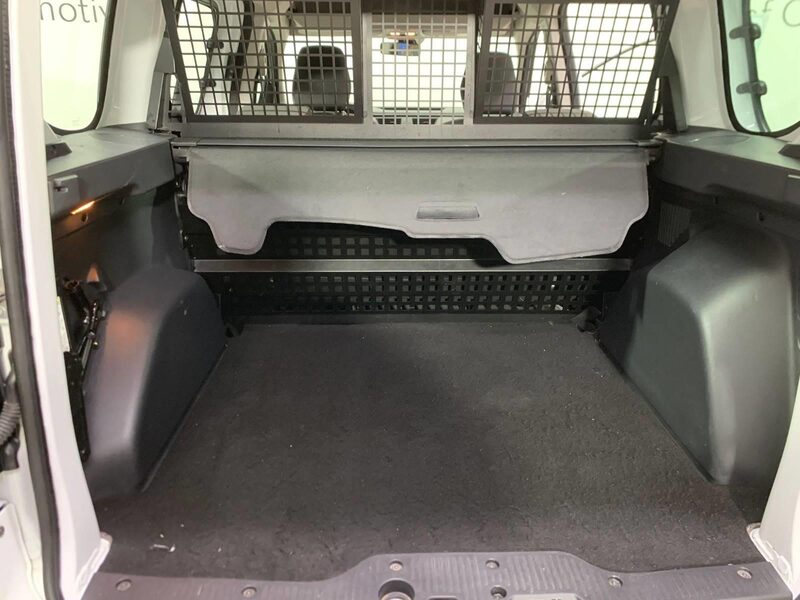 renault-express-1-90-468309-3468202.jpeg