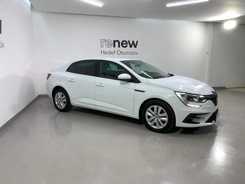 renault-megane-1-90-459186-3410007.jpeg