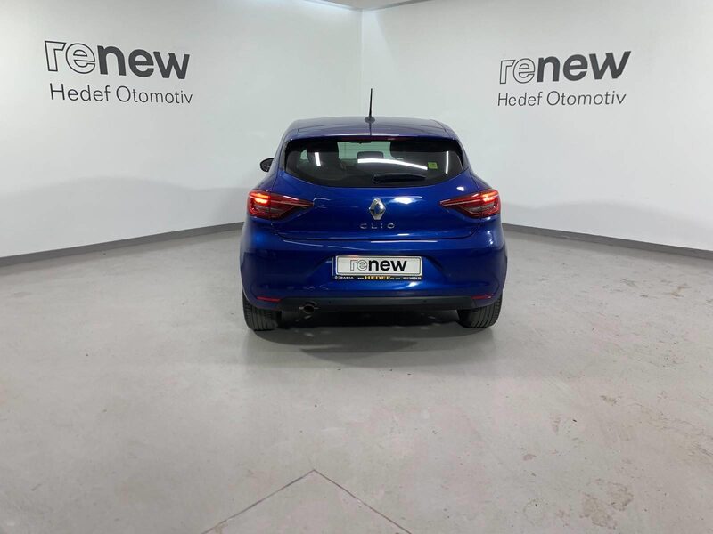 renault-clio-1-90-470393-3481069.jpeg