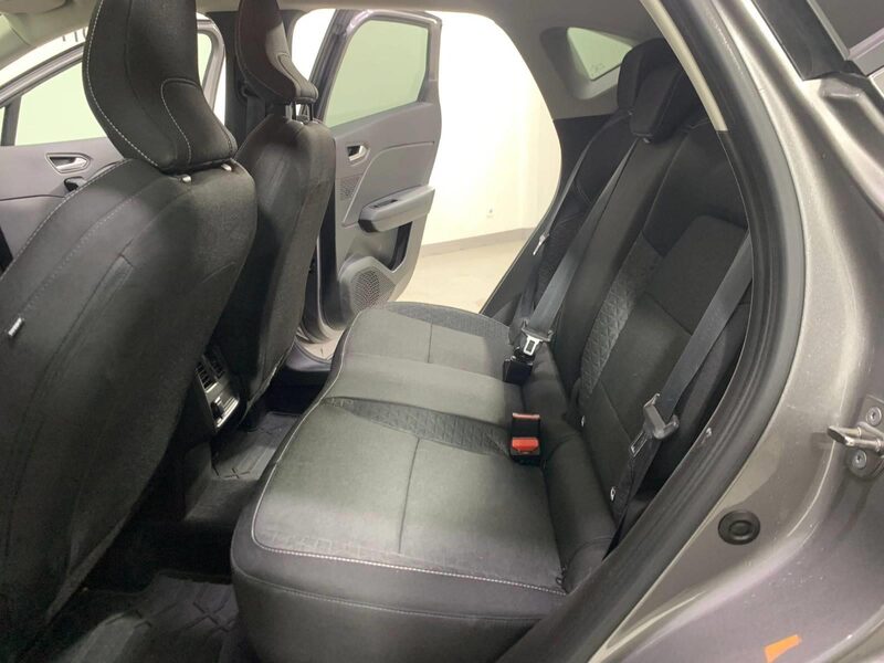 renault-captur-1-90-468625-3469801.jpeg