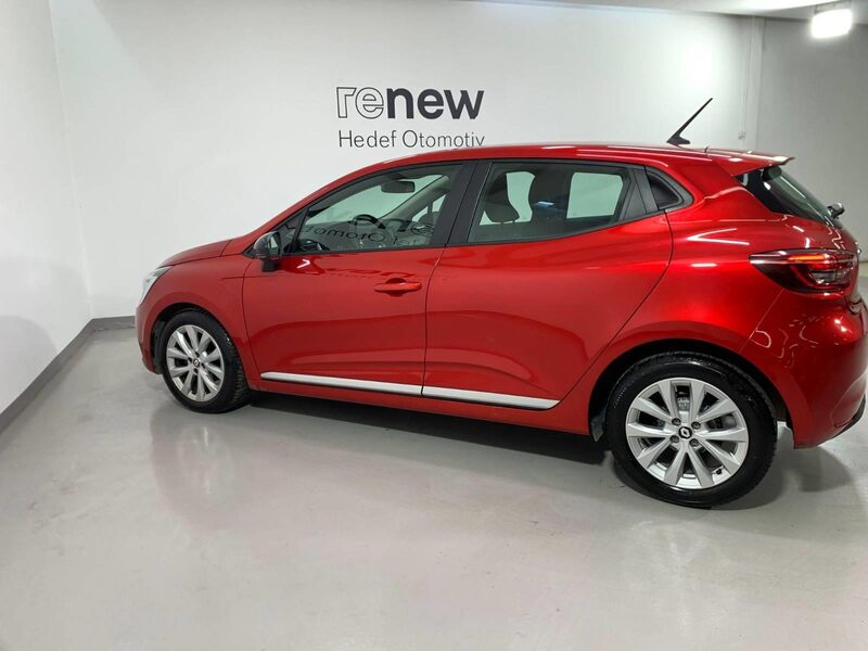 renault-clio-1-90-463392-3437277.jpeg