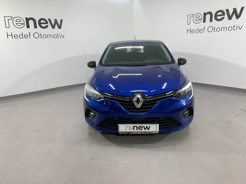 renault-clio-1-90-470393-3481092.jpeg