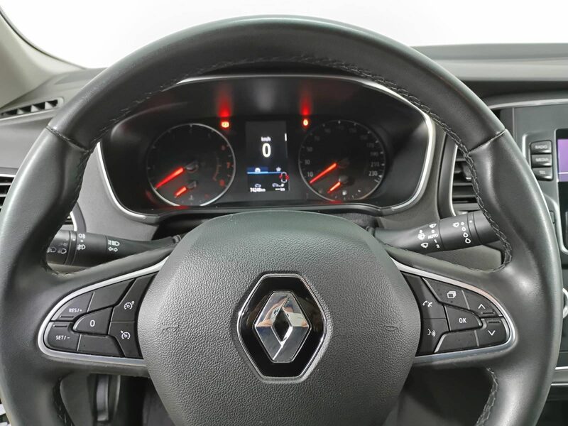 renault-megane-1-90-470679-3483157.jpeg