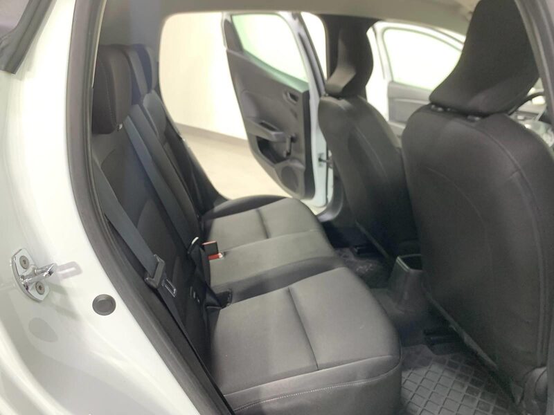 renault-clio-1-90-470388-3480995.jpeg