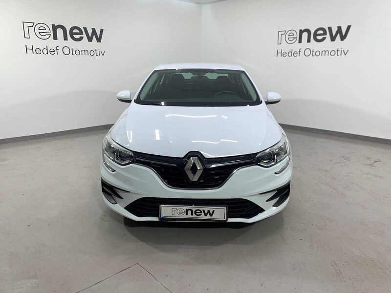 renault-megane-1-90-468628-3469866.jpeg