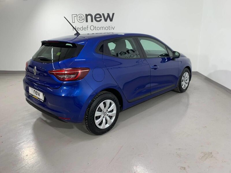 renault-clio-1-90-470353-3480580.jpeg
