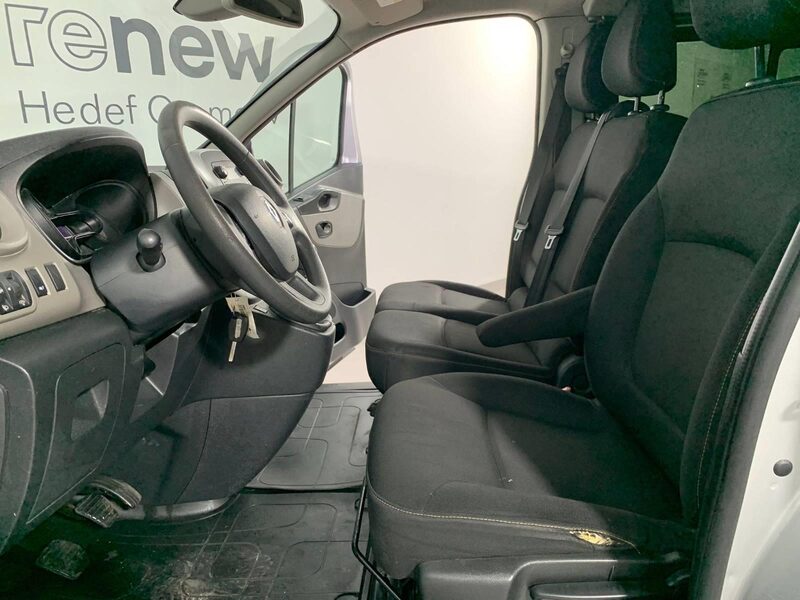 renault-trafic-1-90-458604-3406195.jpeg