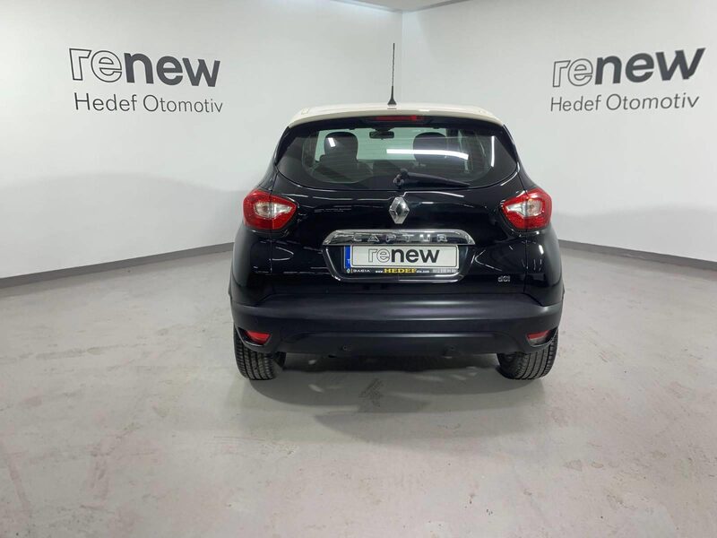 renault-captur-1-90-466723-3458569.jpeg