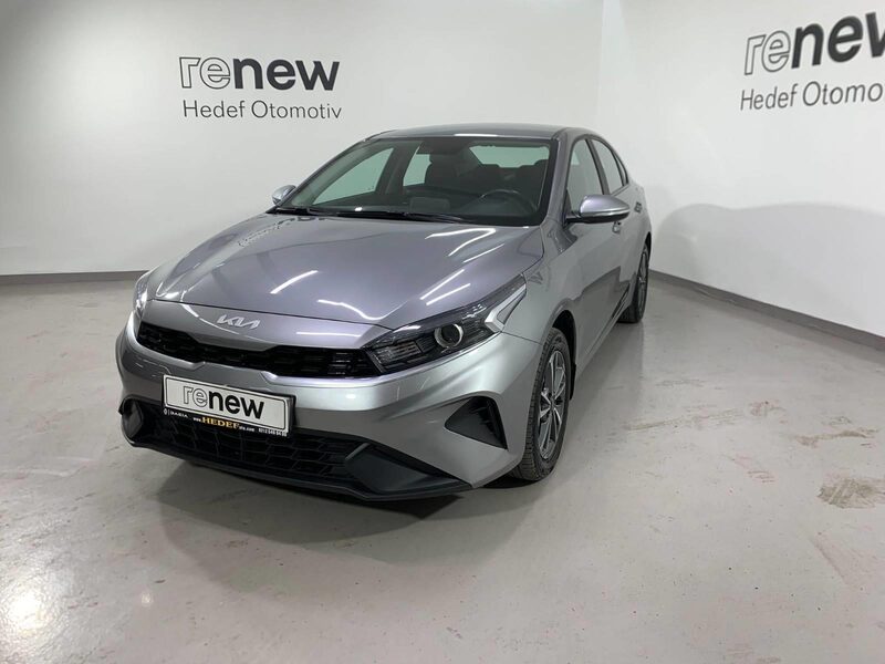 kia-cerato-1-90-467753-3465318.jpeg