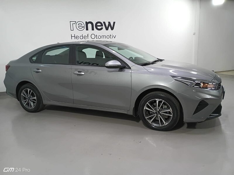 kia-cerato-1-90-462068-3429302.jpeg
