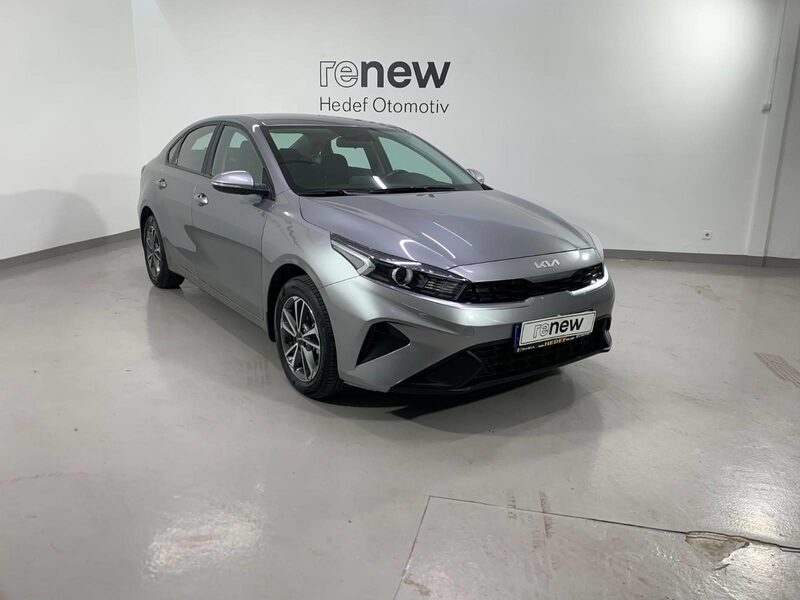 kia-cerato-1-90-464232-3444041.jpeg