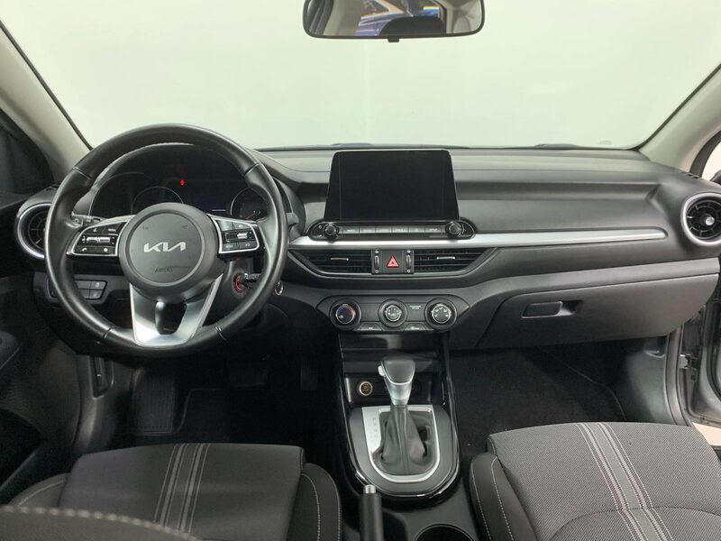 kia-cerato-1-90-467753-3465314.jpeg