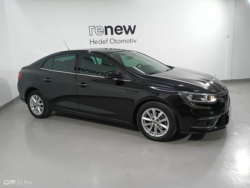 renault-megane-1-90-466094-3454645.jpeg