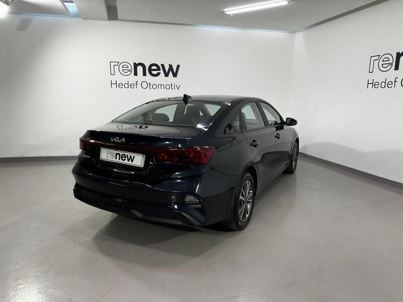 kia-cerato-1-90-462848-3433963.jpeg