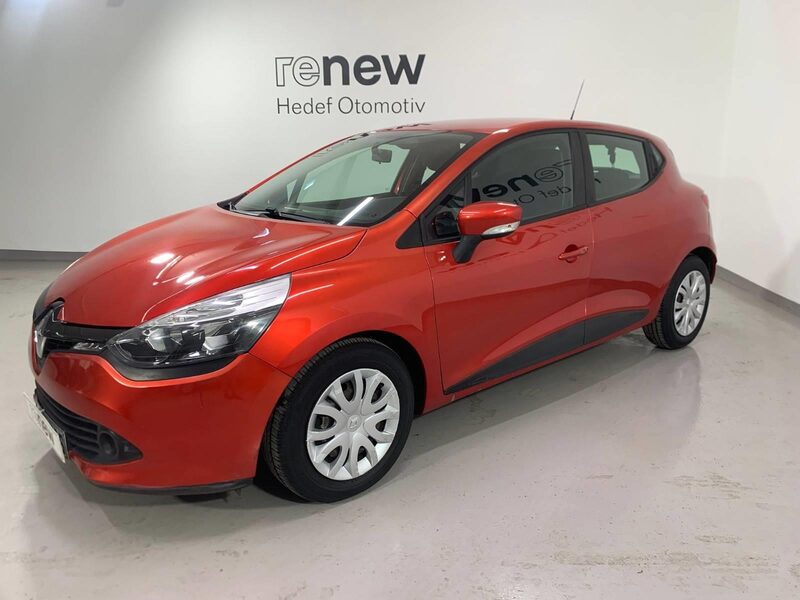renault-clio-1-90-468181-3467601.jpeg