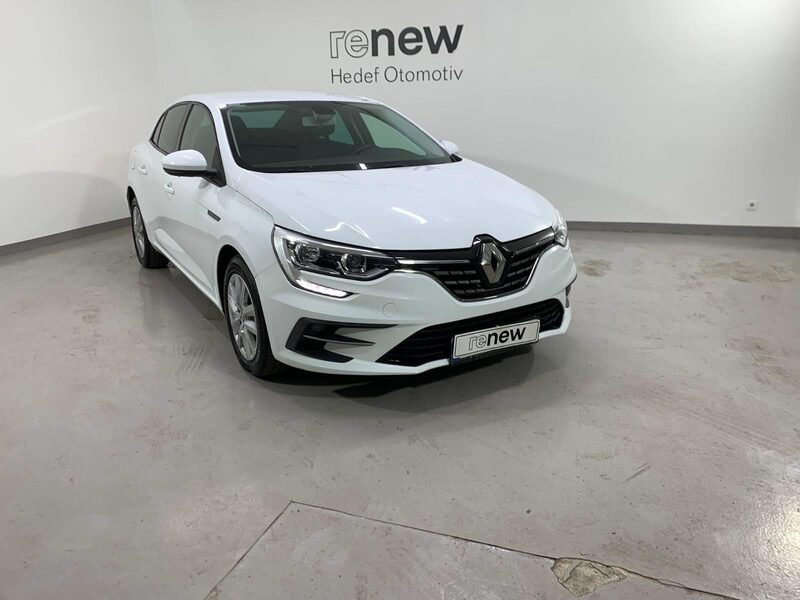 renault-megane-1-90-468307-3468176.jpeg