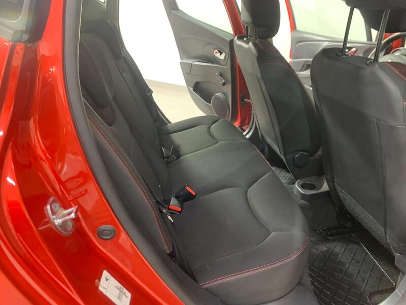 renault-clio-1-90-468181-3467598.jpeg