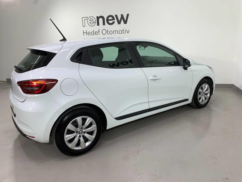 renault-clio-1-90-470388-3480982.jpeg