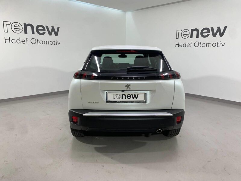 peugeot-2008-1-90-460499-3417757.jpeg