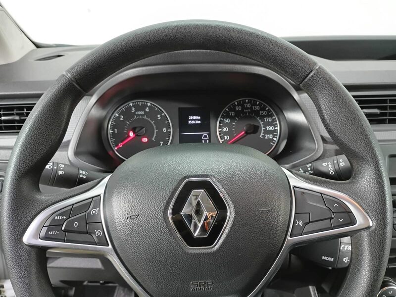 renault-express-1-90-470687-3483286.jpeg